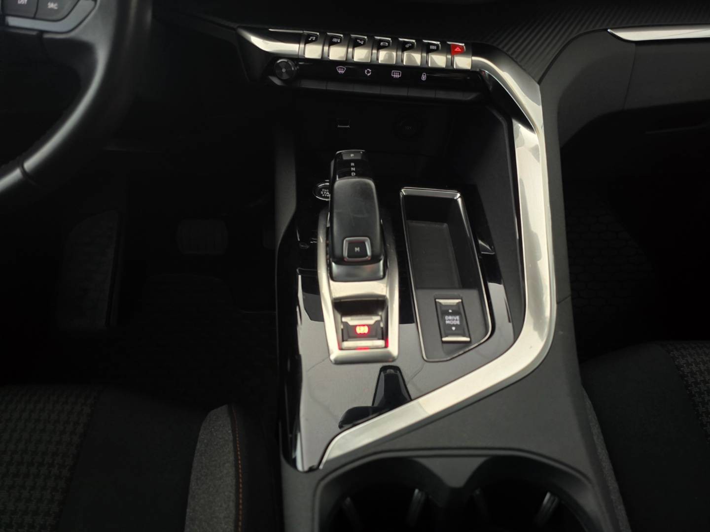 Peugeot 3008 1.5 Blue HDi 130k Allure A/T