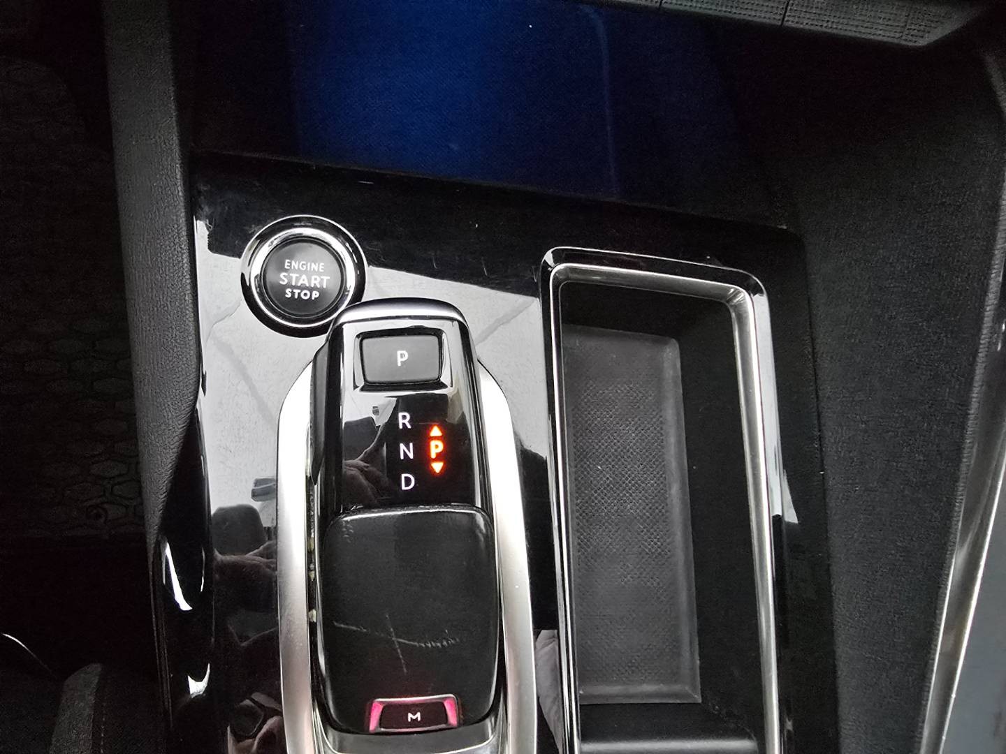 Peugeot 3008 1.5 Blue HDi 130k Allure A/T