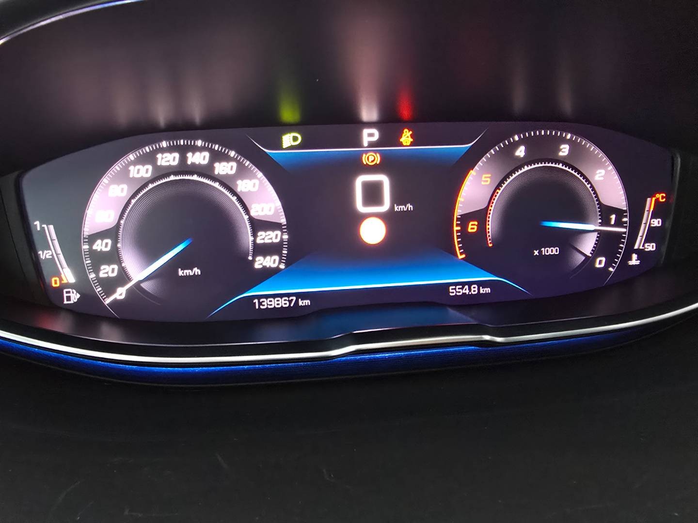 Peugeot 3008 1.5 Blue HDi 130k Allure A/T