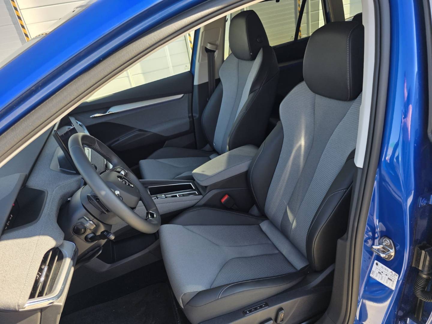 Škoda Enyaq Eynaq 6, Nové vozidlo, DCC, ACC, KESSY, V záruke
