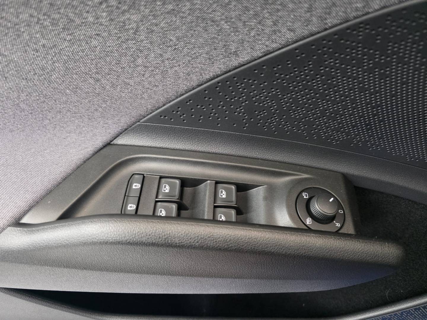 Škoda Enyaq Eynaq 6, Nové vozidlo, DCC, ACC, KESSY, V záruke