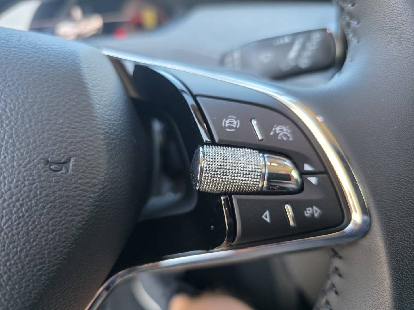 Škoda Enyaq Eynaq 6, Nové vozidlo, DCC, ACC, KESSY, V záruke
