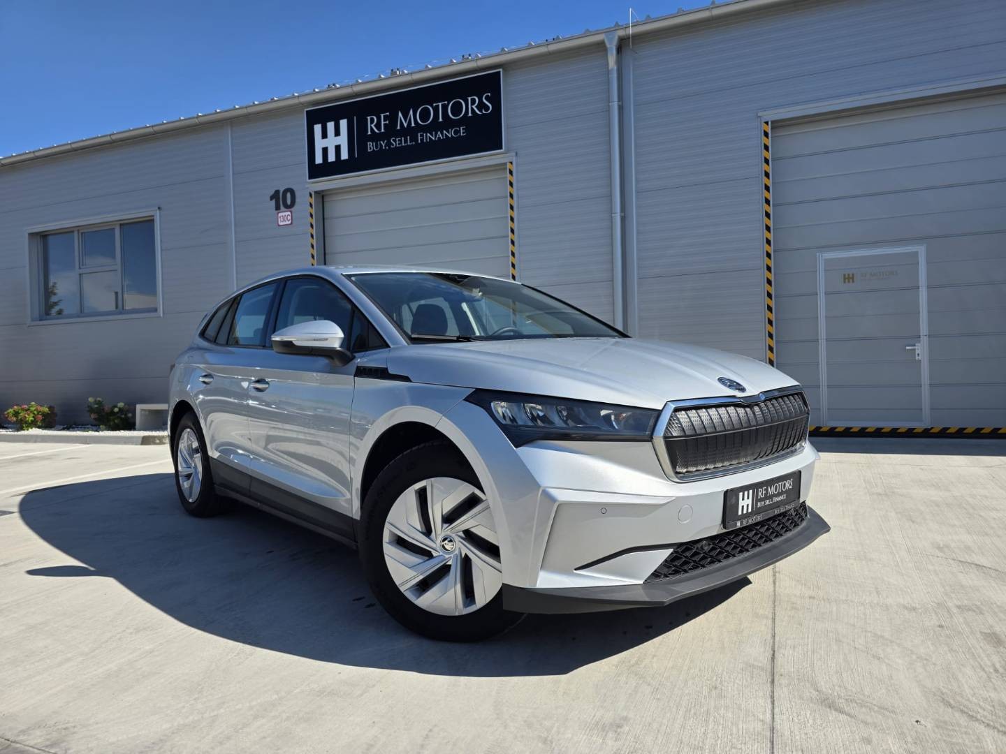 Škoda Enyaq 50, nové vozidlo, v záruke do 9/27