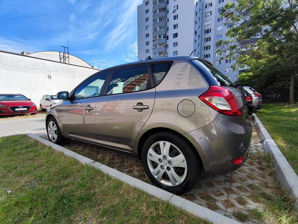 Kia Ceed 1.4 dohc 66kw