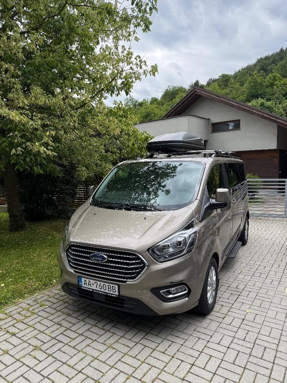 Ford Tourneo Custom 2.0 TDCi 170 Family L2 A/T