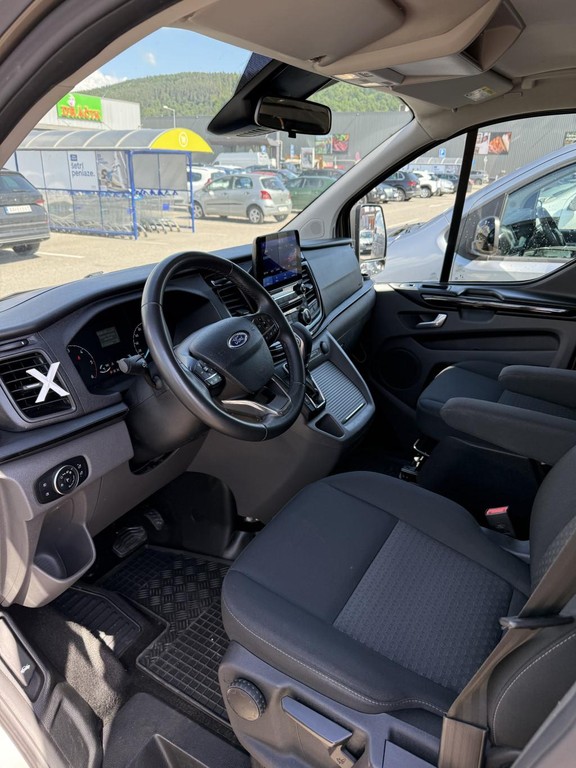 Ford Tourneo Custom 2.0 TDCi 170 Family L2 A/T