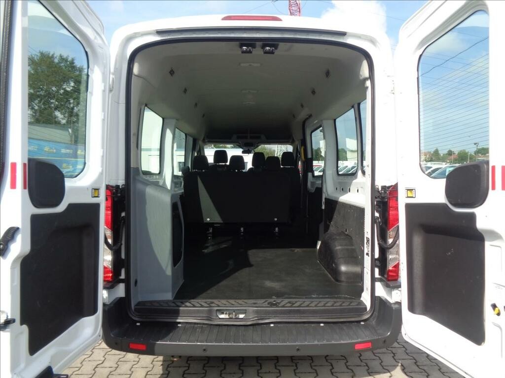 Ford Transit 2, 0 TDCI  L3H2 6MÍST KLIMA