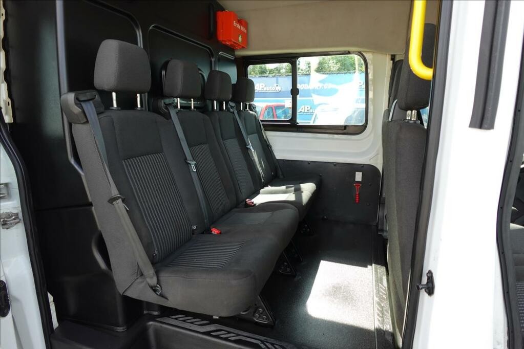 Ford Transit 2, 2 TDCi  L4 JUMBO 7MÍST KLIMA