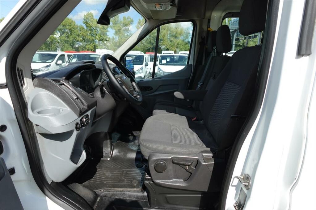 Ford Transit 2, 2 TDCi  L4 JUMBO 7MÍST KLIMA