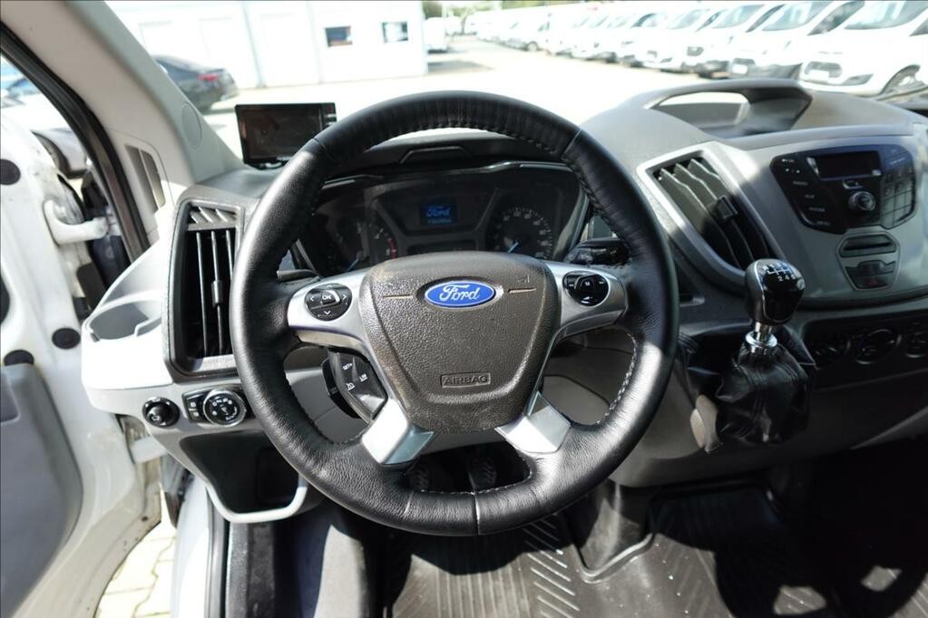 Ford Transit 2, 2 TDCi  L4 JUMBO 7MÍST KLIMA