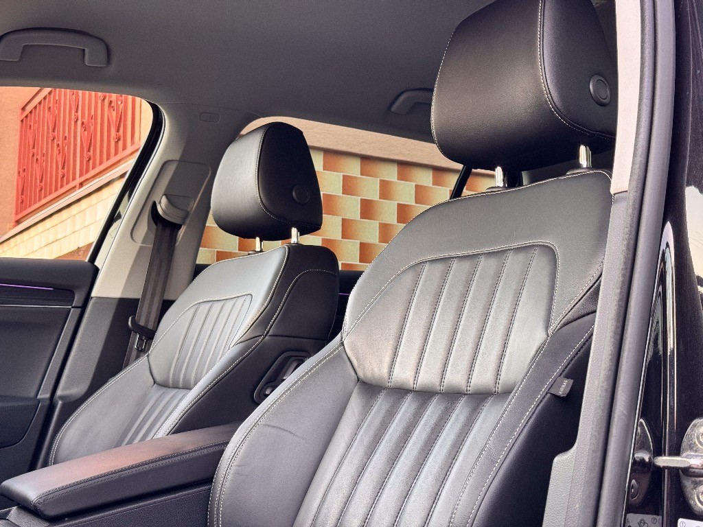 Škoda Superb Combi 2.0 TDI SCR Style DSG