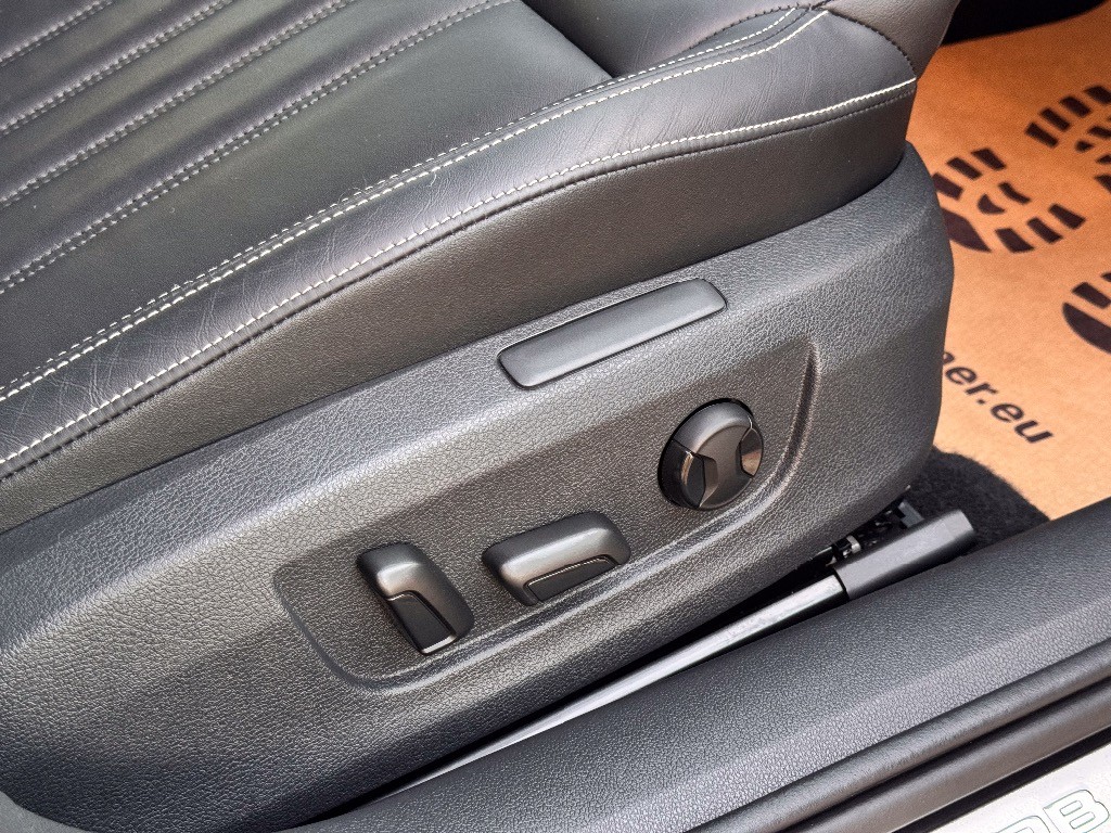 Škoda Superb Combi 2.0 TDI SCR Style DSG