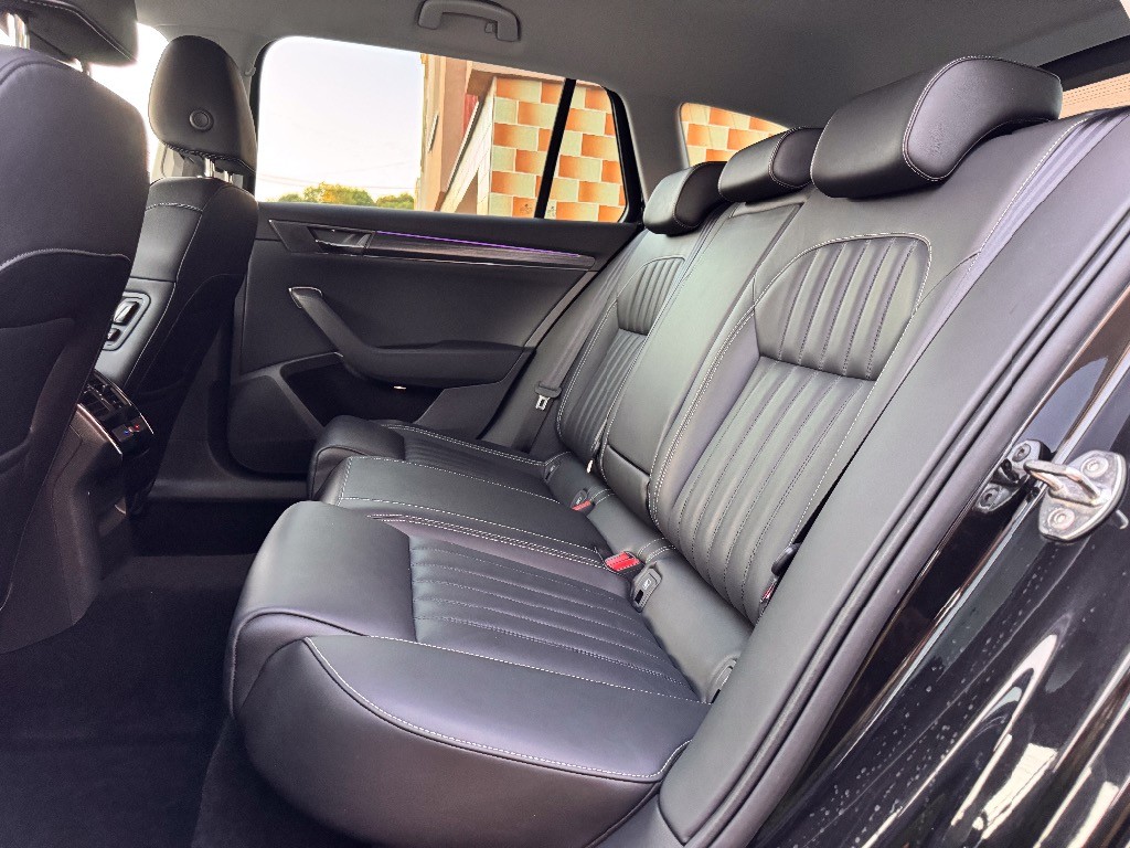 Škoda Superb Combi 2.0 TDI SCR Style DSG