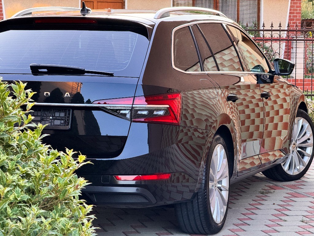 Škoda Superb Combi 2.0 TDI SCR Style DSG