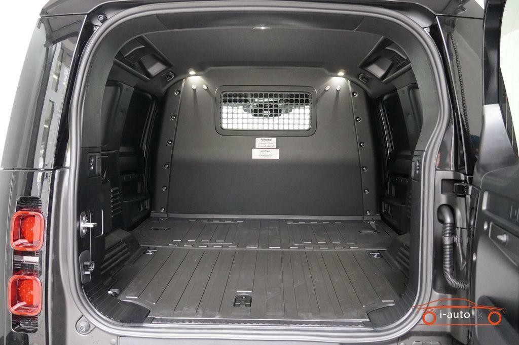 Land Rover Defender 110 Hard Top X-Dynamic SE