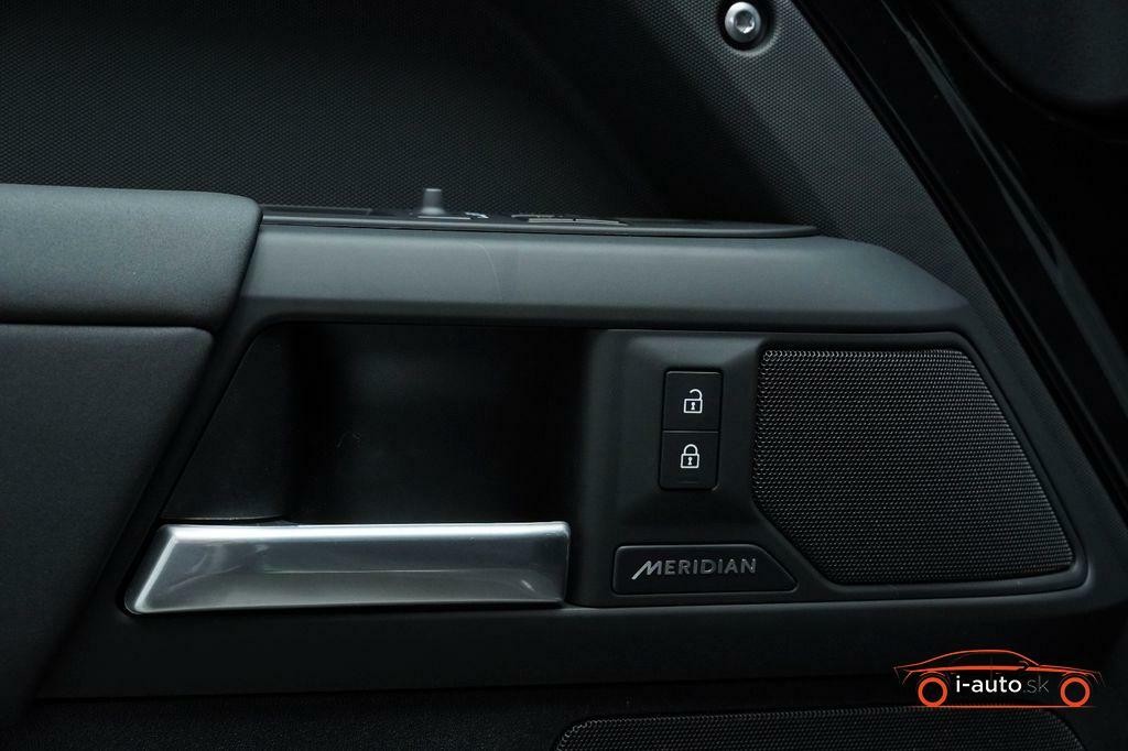 Land Rover Defender 110 Hard Top X-Dynamic SE