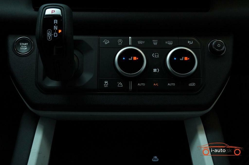 Land Rover Defender 110 Hard Top X-Dynamic SE