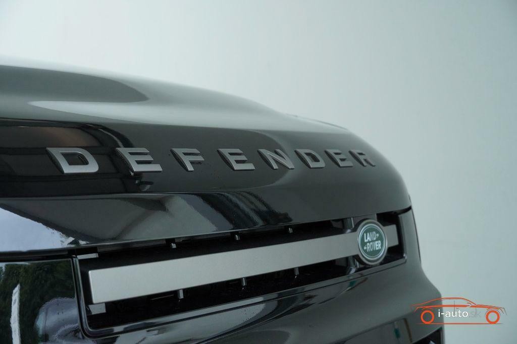 Land Rover Defender 110 Hard Top X-Dynamic SE