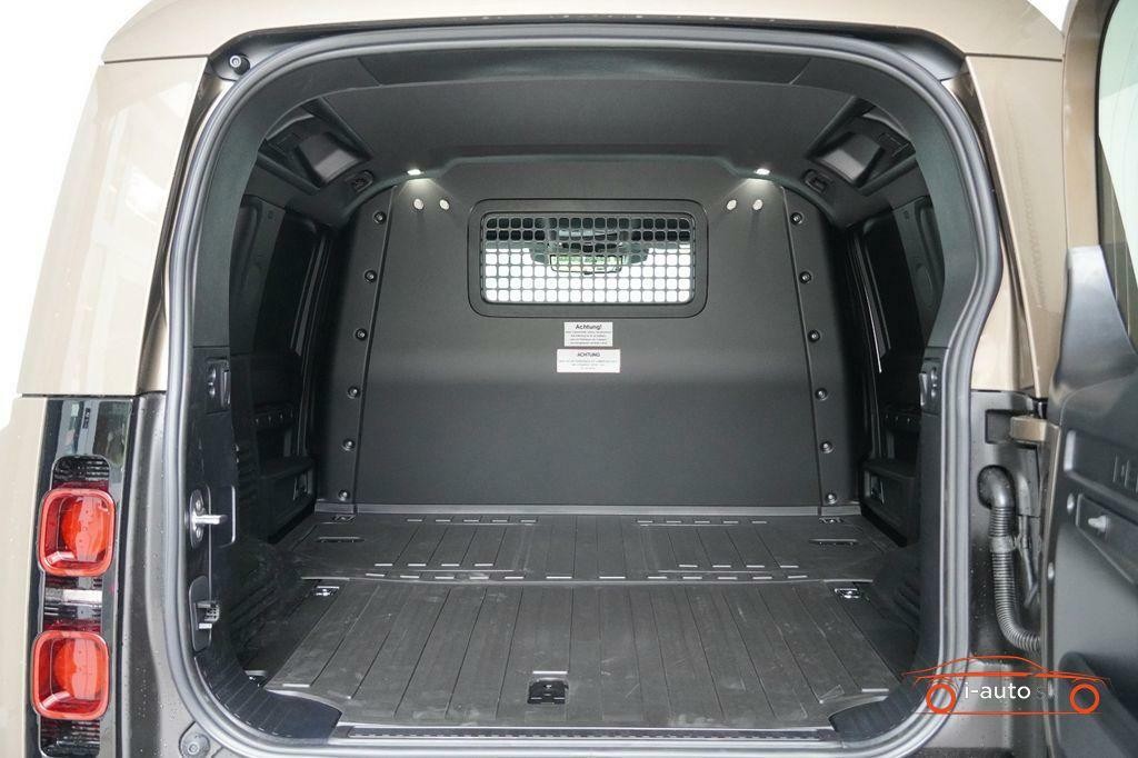 Land Rover Defender 110 Hard Top X-Dynamic SE