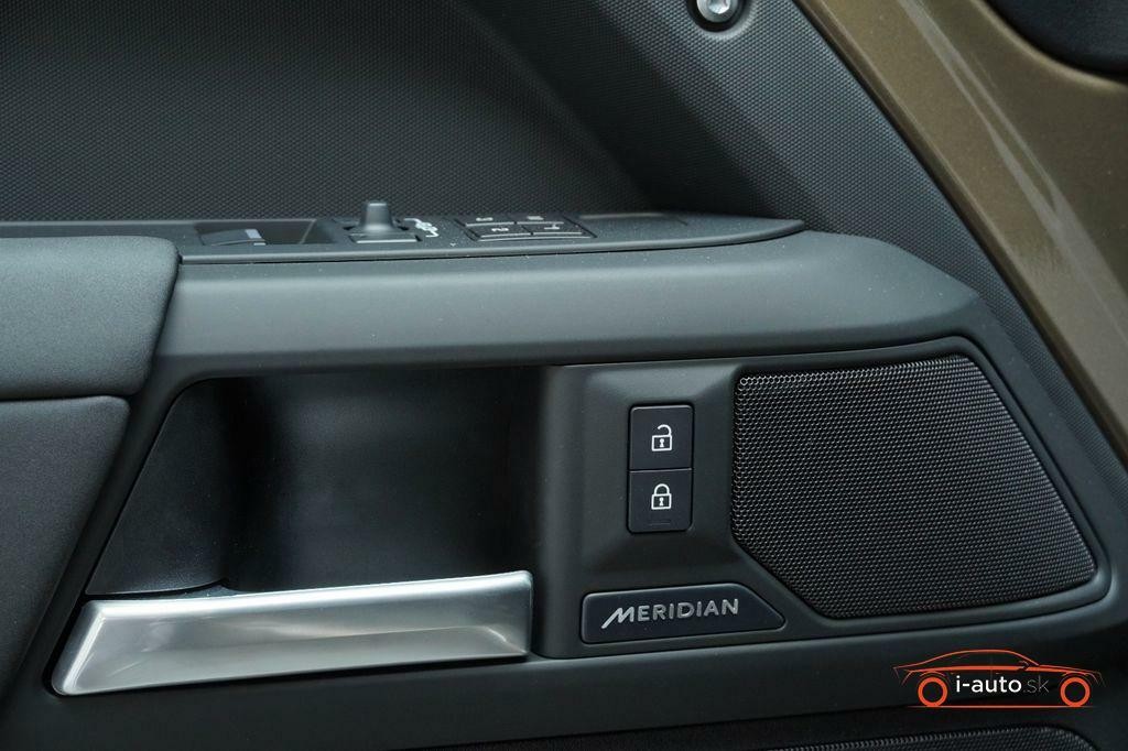 Land Rover Defender 110 Hard Top X-Dynamic SE