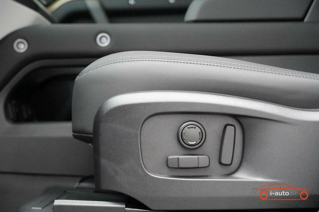 Land Rover Defender 110 Hard Top X-Dynamic SE