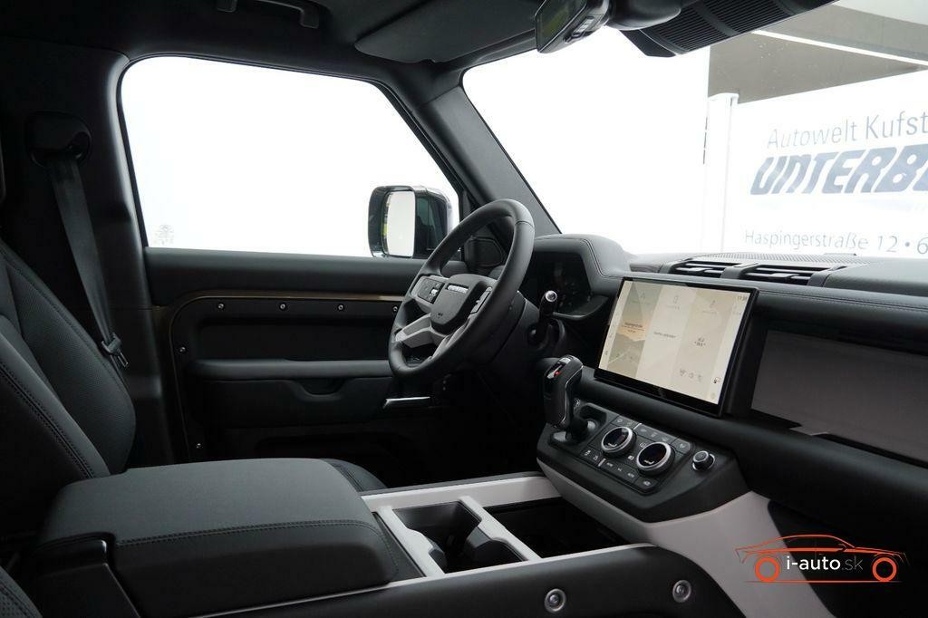 Land Rover Defender 110 Hard Top X-Dynamic SE