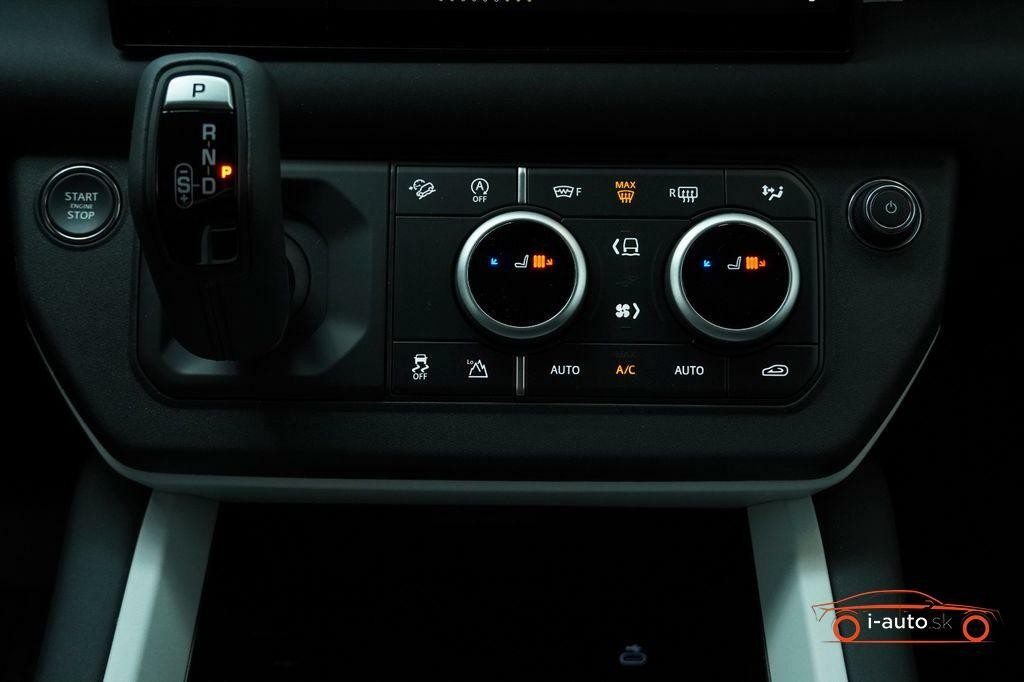 Land Rover Defender 110 Hard Top X-Dynamic SE