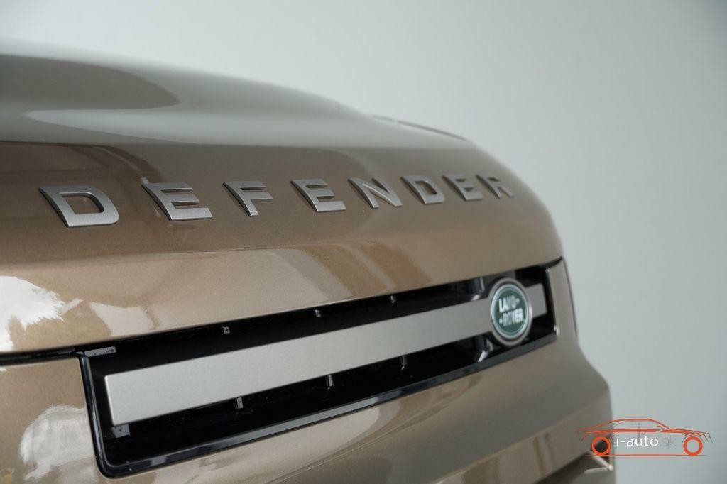 Land Rover Defender 110 Hard Top X-Dynamic SE