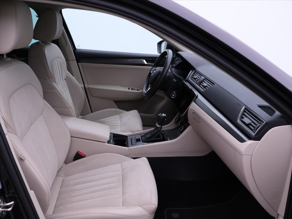 Škoda Superb Combi 2.0 TDi 4x4 DSG Style