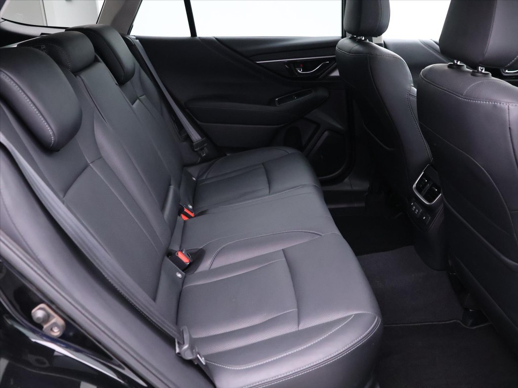 Subaru Outback 2.5 i 4WD Lineartronic