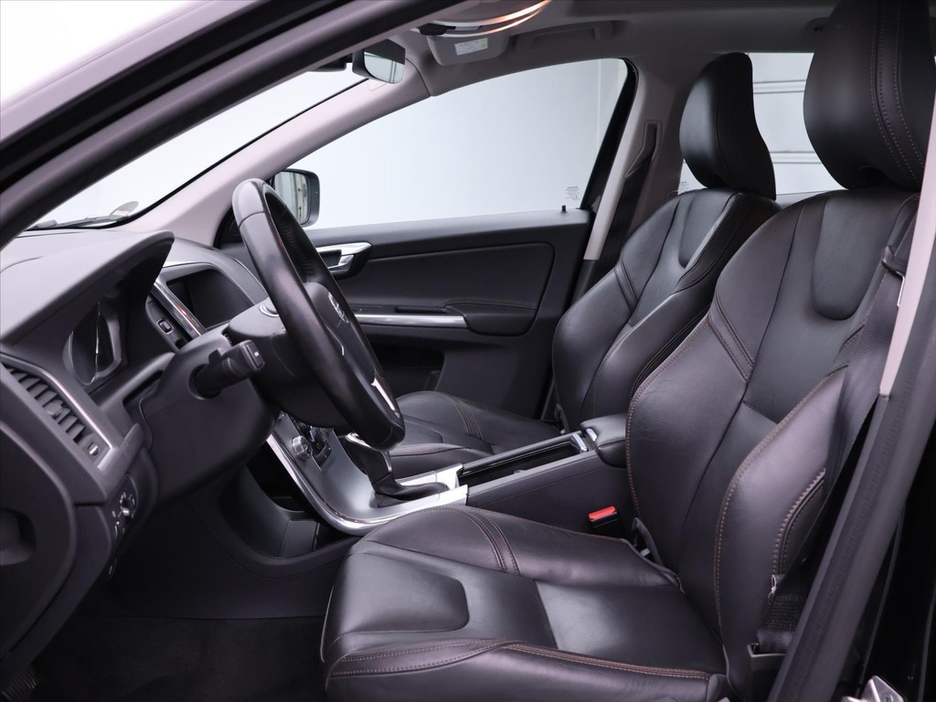Volvo XC60 2.4 D5 AWD Summum