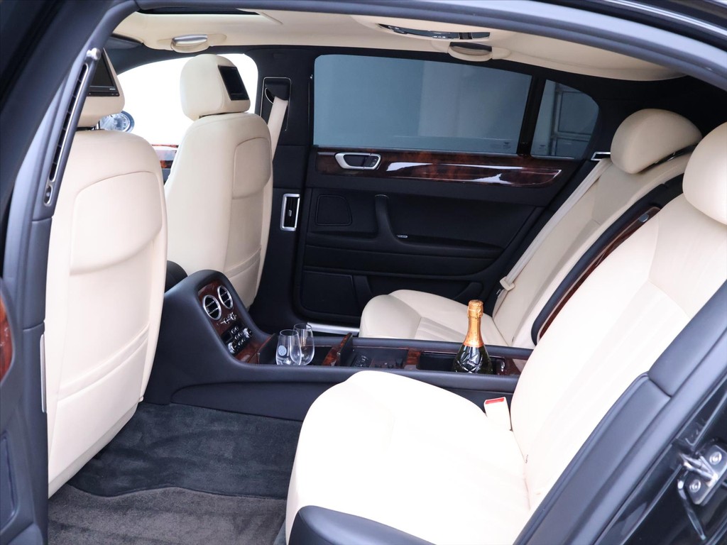 Bentley Continental Flying Spur 6.0 412 W12 4x4