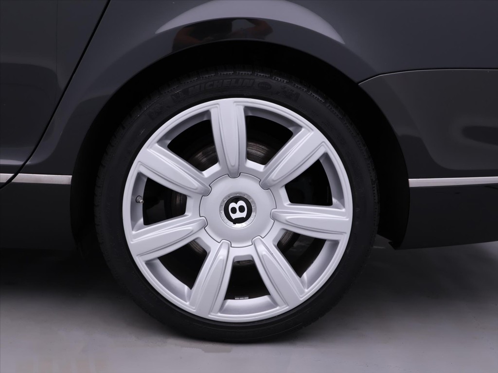 Bentley Continental Flying Spur 6.0 412 W12 4x4