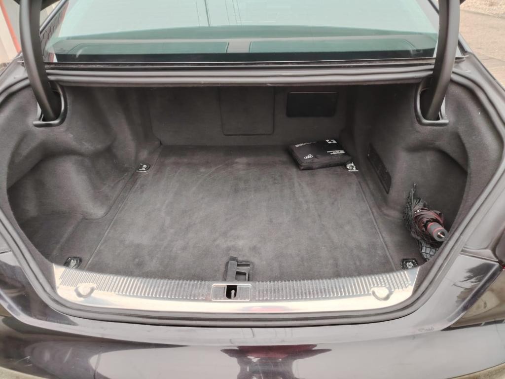 Audi A8 3.0 TDI V6 DPF clean diesel quattro tiptronic