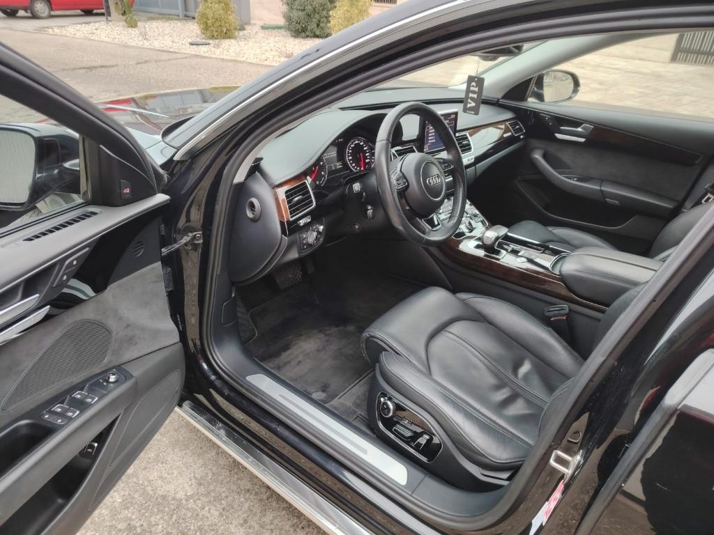 Audi A8 3.0 TDI V6 DPF clean diesel quattro tiptronic