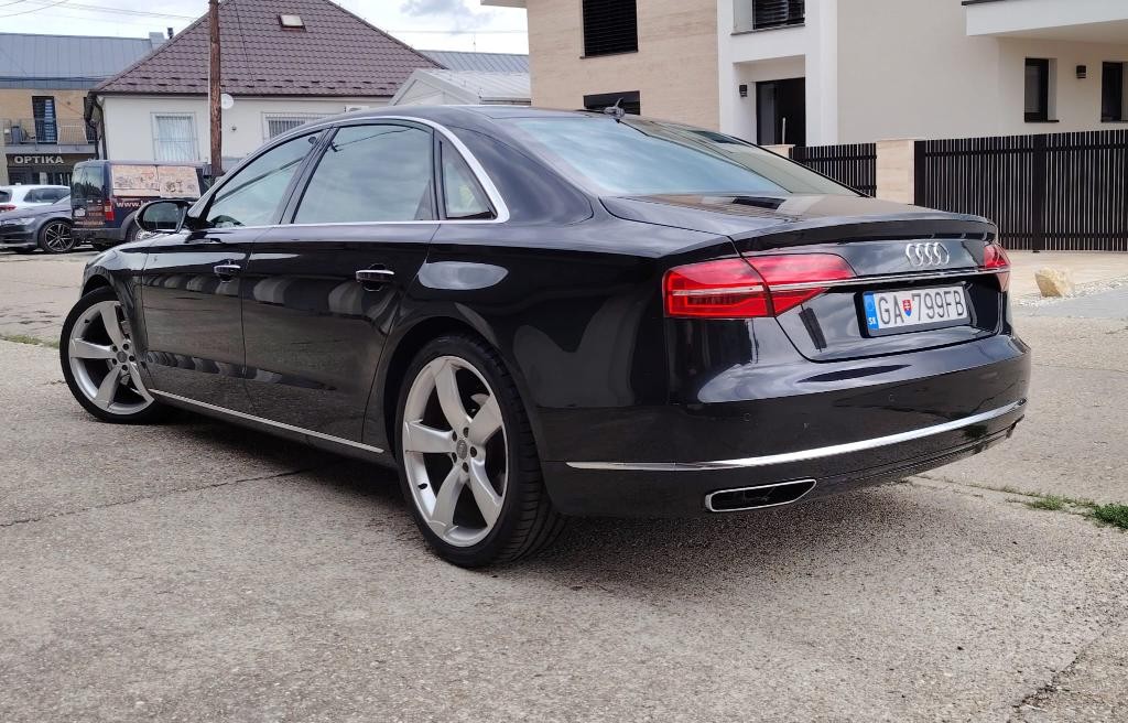 Audi A8 3.0 TDI V6 DPF clean diesel quattro tiptronic