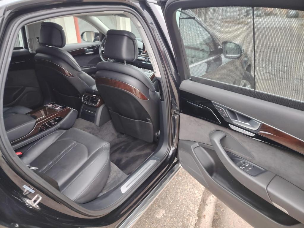 Audi A8 3.0 TDI V6 DPF clean diesel quattro tiptronic