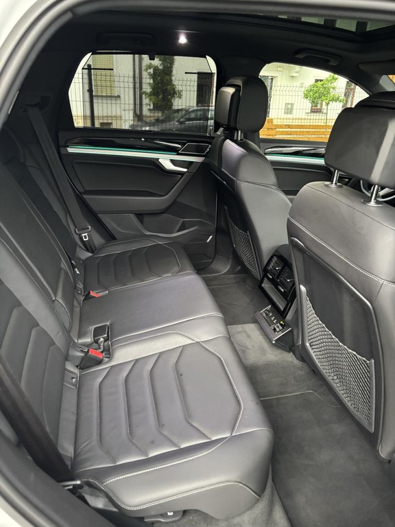 Volkswagen Touareg 3.0 V6 TDI SCR R-Line 4Motion Tiptronic