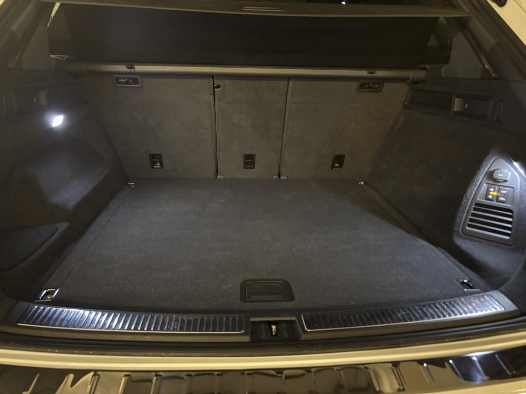 Volkswagen Touareg 3.0 V6 TDI SCR R-Line 4Motion Tiptronic
