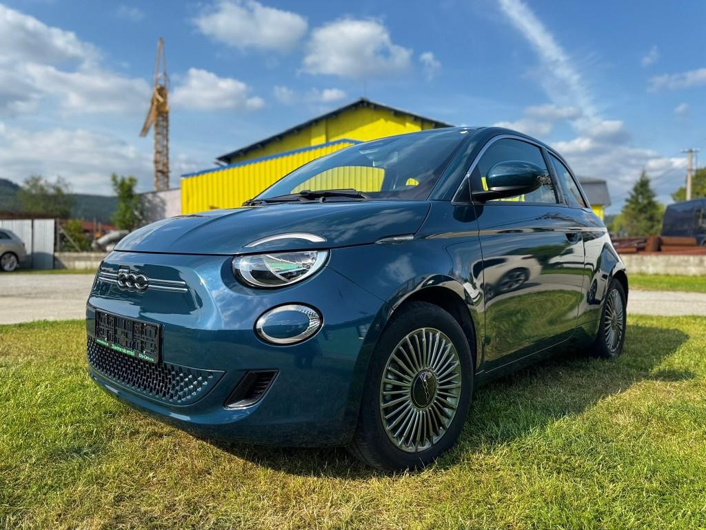 Fiat 500e Hatchback 87kw (42 kWh batéria)