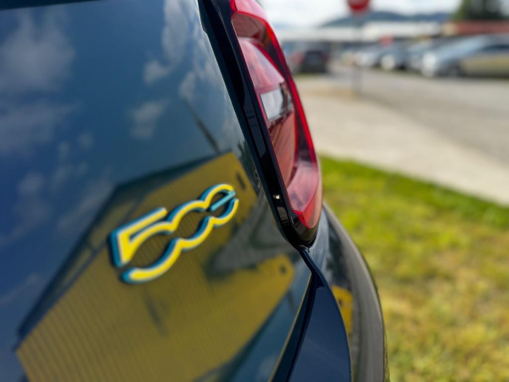 Fiat 500e Hatchback 87kw (42 kWh batéria)