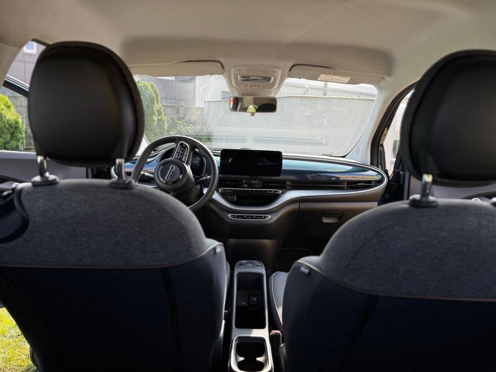 Fiat 500e Hatchback 87kw (42 kWh batéria)