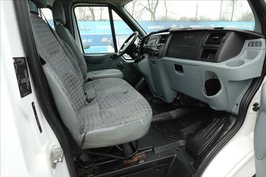 Ford Transit 2, 2 TDCI  L2H2 6MÍST KLIMA