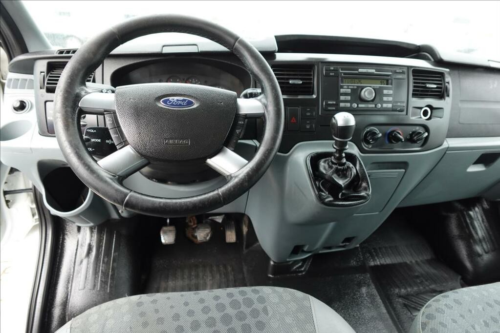 Ford Transit 2, 2 TDCI  L2H2 6MÍST KLIMA