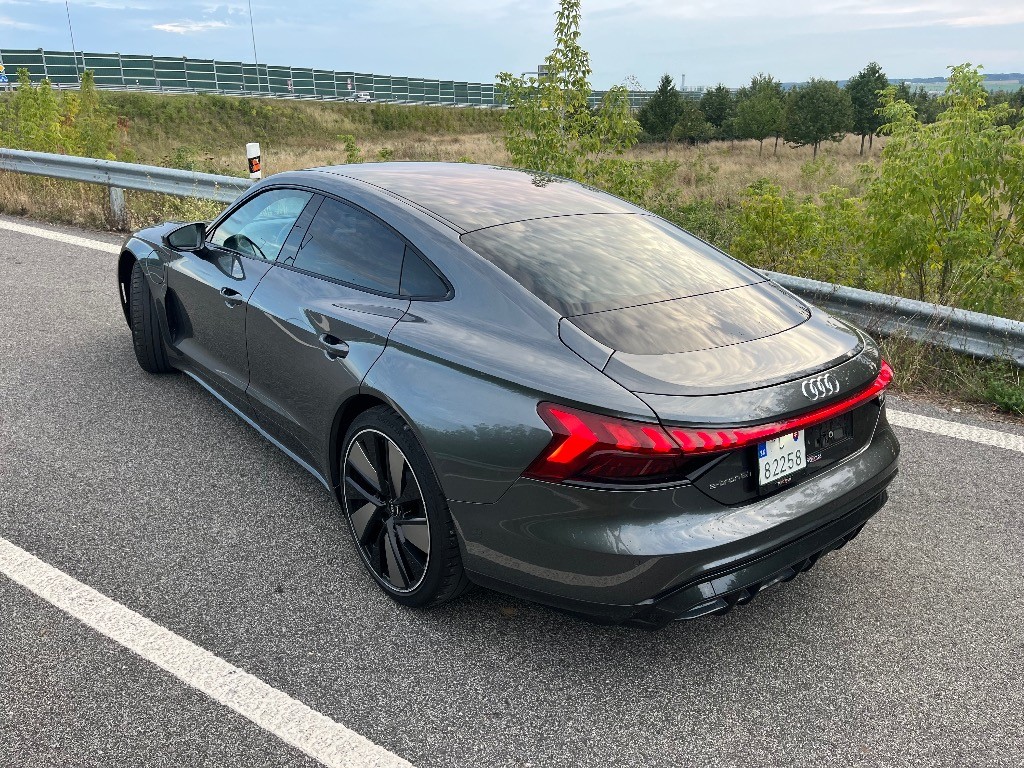 Audi e-tron GT 60 quattro