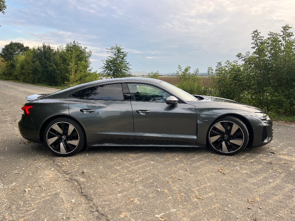Audi e-tron GT 60 quattro