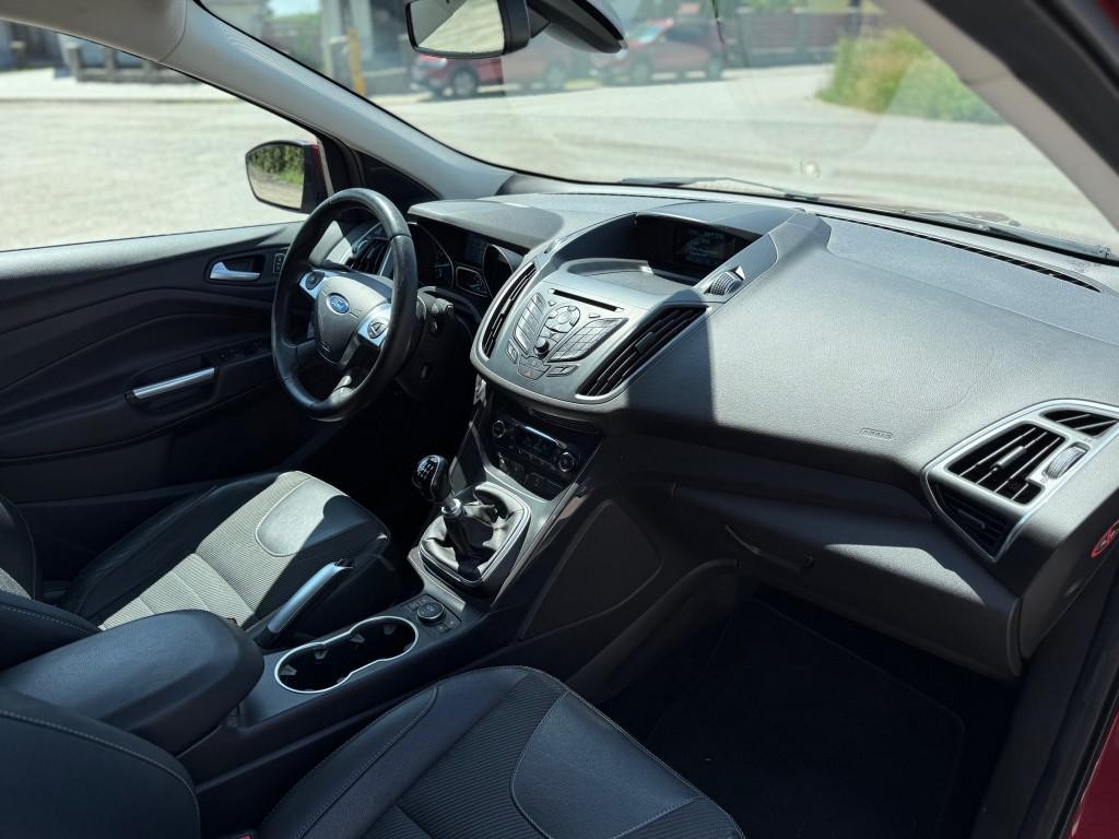 Ford Kuga SUV 110kw Manuál