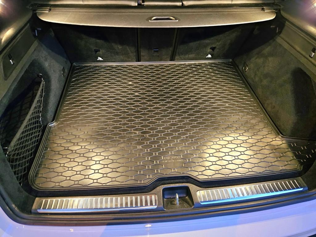 Mercedes GLC 200 4MATIC A/T