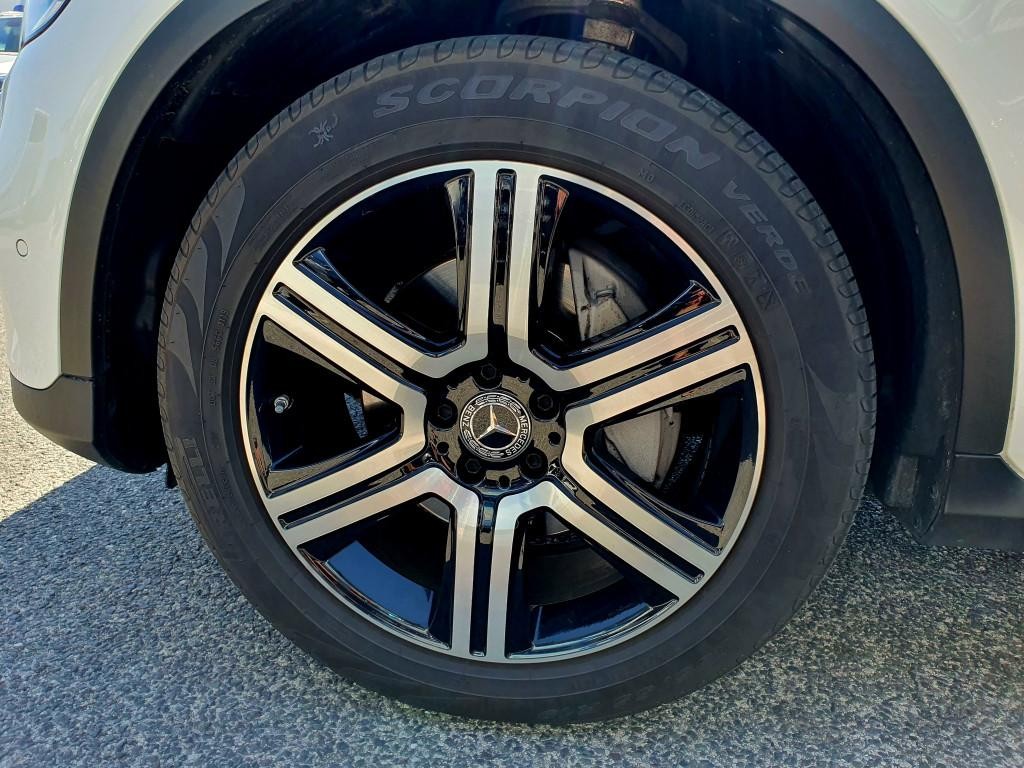Mercedes GLC 200 4MATIC A/T