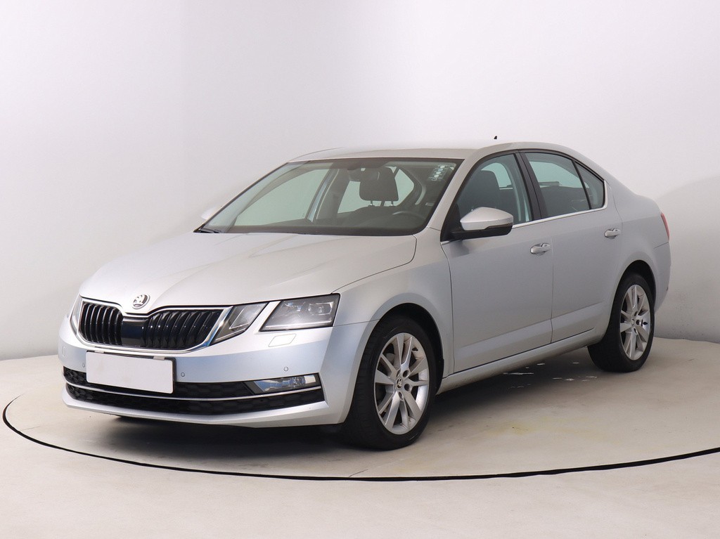 Skoda Octavia Style 1.6 TDI Navigácia, Tempomat, Park. senzory